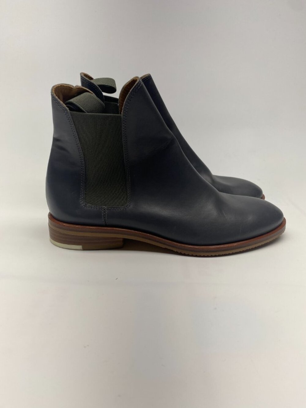Everlane Womens The Modern Chelsea Grey Leather Boot Sz 8